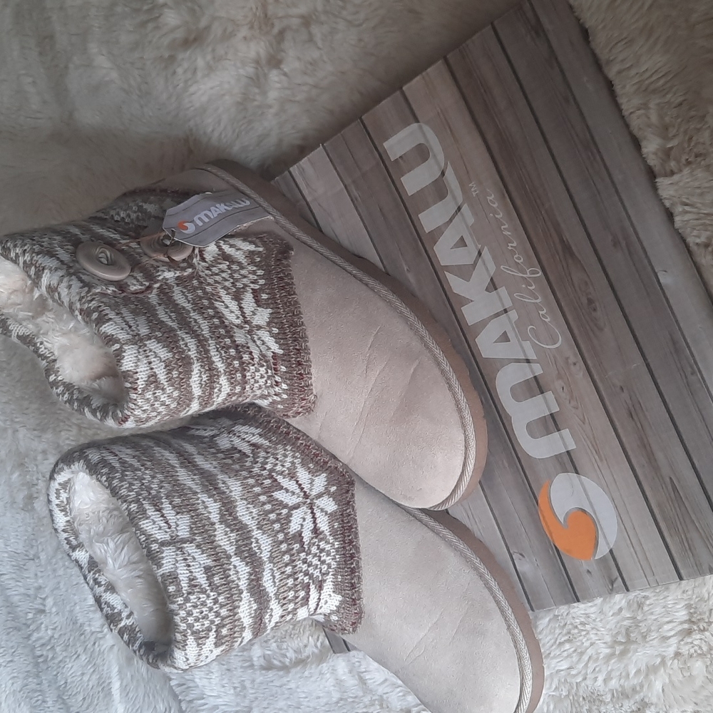 Winter boots size 9